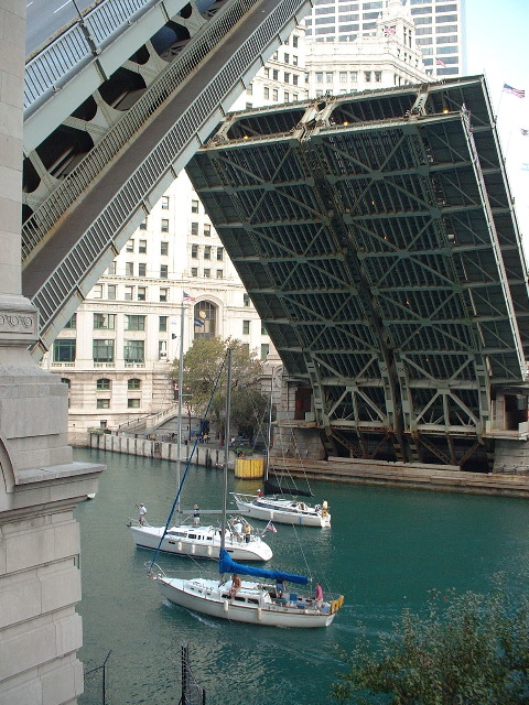 Boats under Michigan Ave. 4